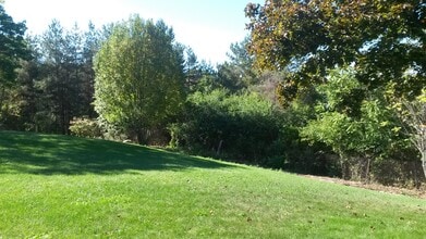 28 Drumlins Ter in Syracuse, NY - Building Photo - Building Photo