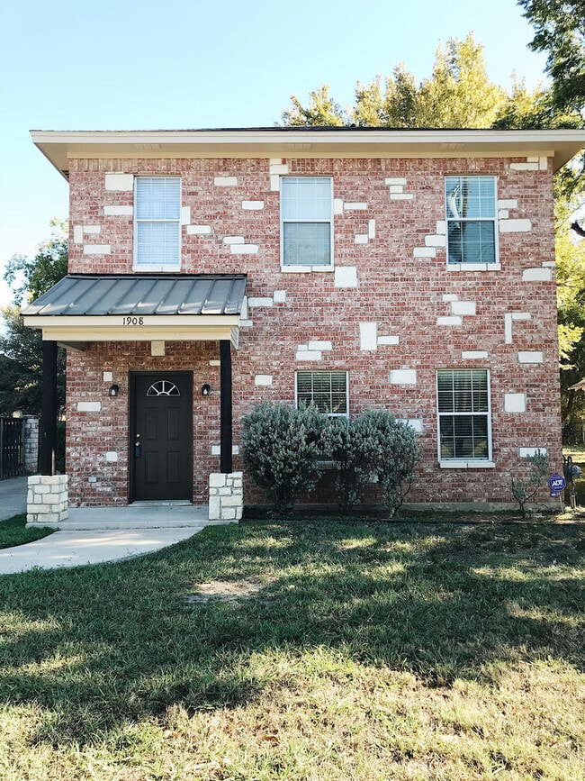 property at 1908 S 11th St