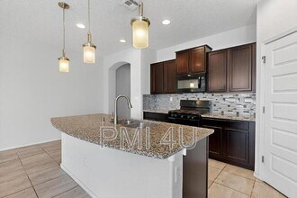 7110 Overview Rd NE in Rio Rancho, NM - Building Photo - Building Photo