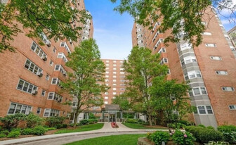 4980 N Marine Dr in Chicago, IL - Building Photo