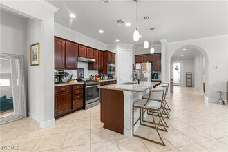 12009 Avingston Lake Dr in Ft. Myers, FL - Building Photo - Building Photo