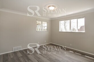 1312 Foxboro Dr in Monroeville, PA - Building Photo - Building Photo