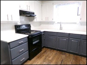 408 W 4th St in North Little Rock, AR - Foto de edificio - Building Photo