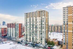 650 Jean-D'estrées Rue in Montréal, QC - Building Photo