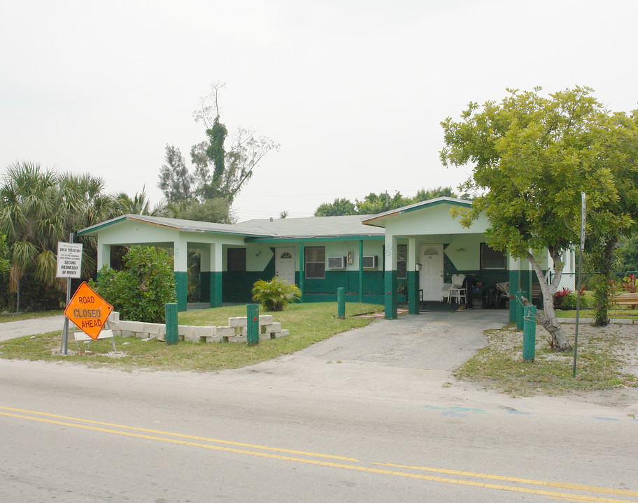 15-37 SW 18th Ave in Fort Lauderdale, FL - Foto de edificio