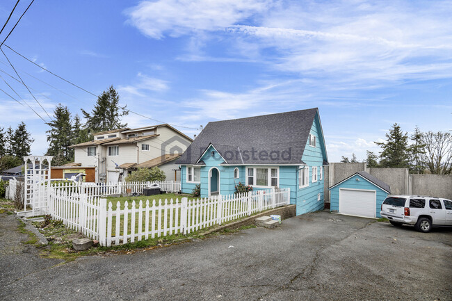 6011 McDougall Ave in Everett, WA - Building Photo - Building Photo