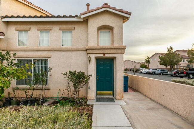 48 Belle Essence Ave in Las Vegas, NV - Building Photo - Building Photo
