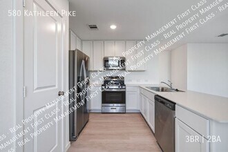 580 Kathleen Pike in San Antonio, TX - Building Photo - Building Photo