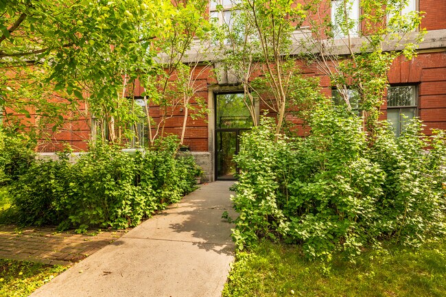 Coopérative D’Habitation Voisins, Voisines in Montréal, QC - Building Photo - Building Photo