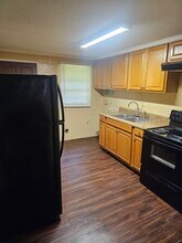 404 Lumpkin St, Unit A in Albany, GA - Building Photo - Building Photo