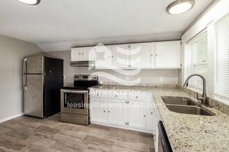 624 Marion St in Leavenworth, KS - Foto de edificio - Building Photo