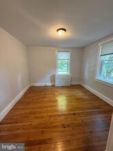 813 River Rd in Morrisville, PA - Building Photo - Building Photo