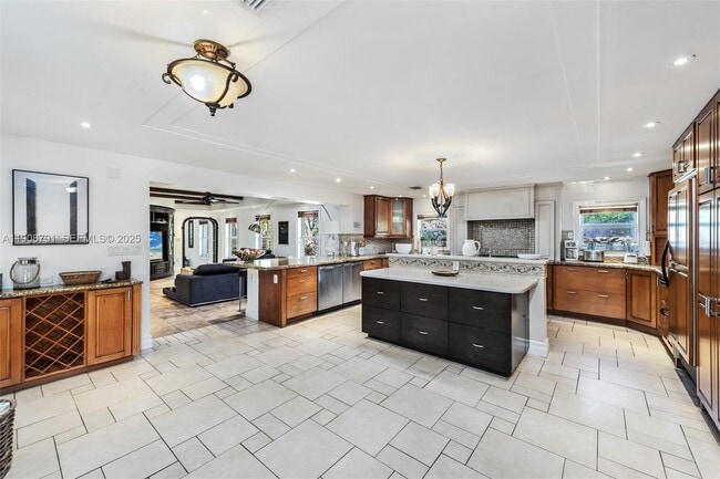 property at 1051 NE 89th St