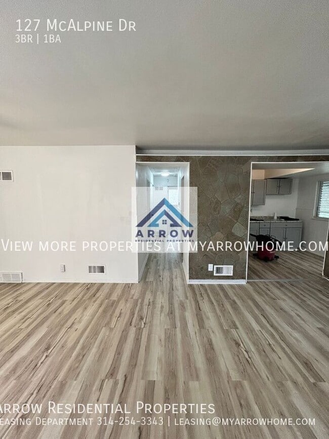 127 Mc Alpine Dr in St. Louis, MO - Building Photo - Building Photo