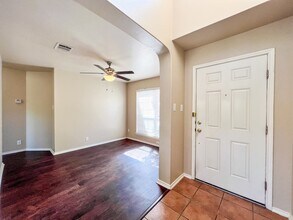 218 Val Verde Dr in New Braunfels, TX - Building Photo - Building Photo