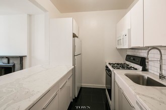 52 Spring St in New York, NY - Building Photo - Building Photo