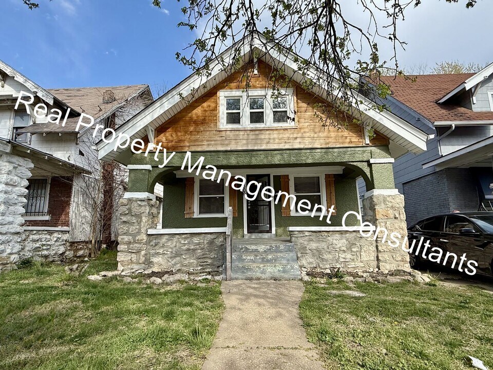 3309 Bales Ave in Kansas City, MO - Building Photo