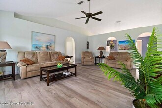 308 Tamarind Cir NW in Palm Bay, FL - Building Photo - Building Photo