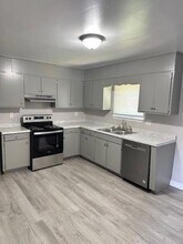 4100 N Ocoee St in Cleveland, TN - Building Photo - Building Photo