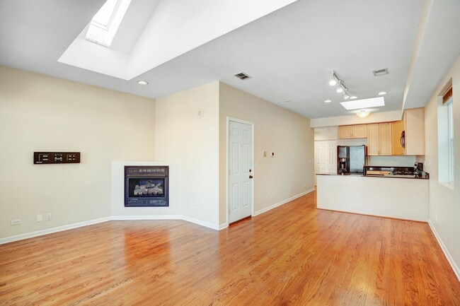 property at 2351 W Harrison St