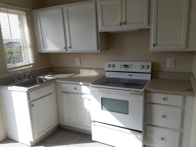 1497 W 34th St in West Palm Beach, FL - Building Photo - Building Photo