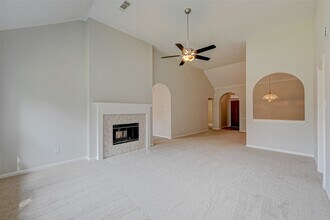 4126 Surreydon Dr in Houston, TX - Building Photo - Building Photo