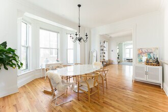 2013 W Evergreen Ave in Chicago, IL - Building Photo - Building Photo