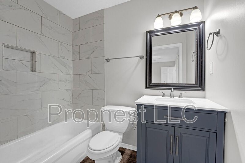 870 Barrington Woods Cove in Southaven, MS - Building Photo