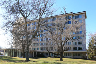 Weinberg Manor East in Baltimore, MD - Building Photo - Building Photo