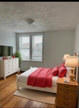 139 London St, Unit 1 in Boston, MA - Building Photo - Building Photo