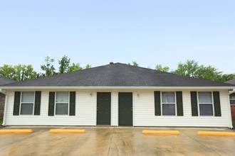 Chateau Audubon Apartments in Thibodaux, LA - Building Photo - Building Photo