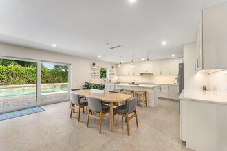 1070 Marble Way in Boca Raton, FL - Building Photo - Building Photo