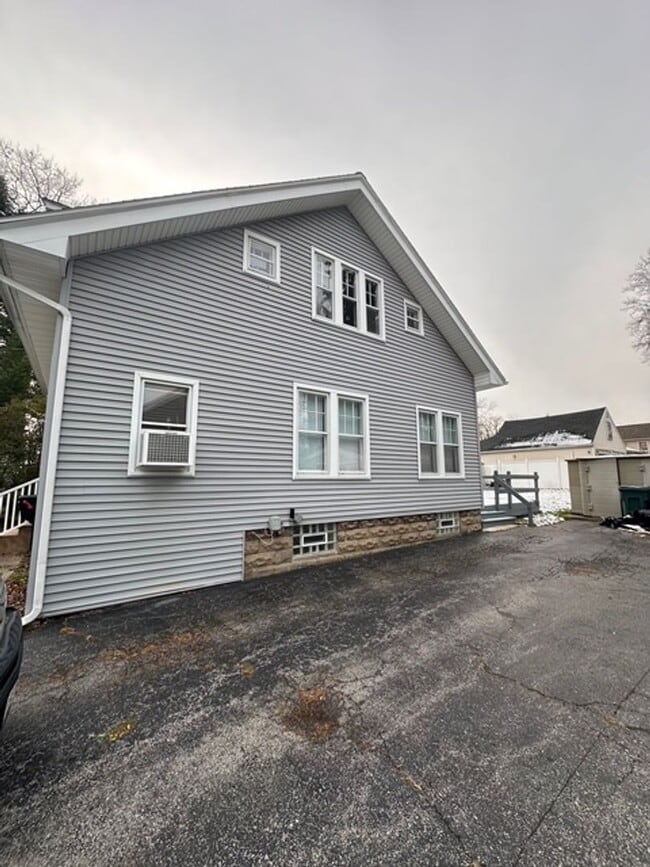 25 Meech Park in Rochester, NY - Building Photo - Building Photo