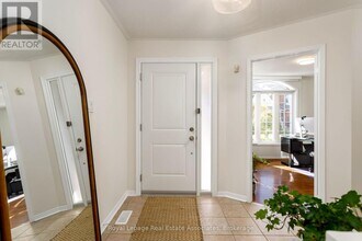 7081 Walworth Ct in Mississauga, ON - Building Photo - Building Photo