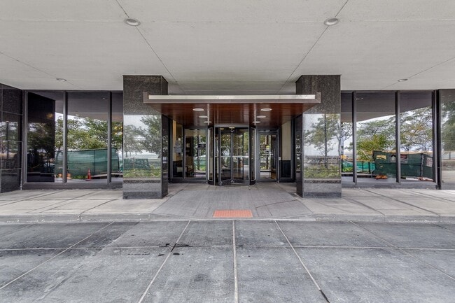 1440 N Lake Shore Dr in Chicago, IL - Building Photo - Building Photo