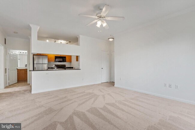 12900 Centre Park Cir, Unit 108 in Herndon, VA - Building Photo - Building Photo