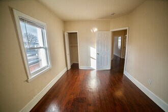 1507 Isherwood St NE in Washington, DC - Building Photo - Building Photo