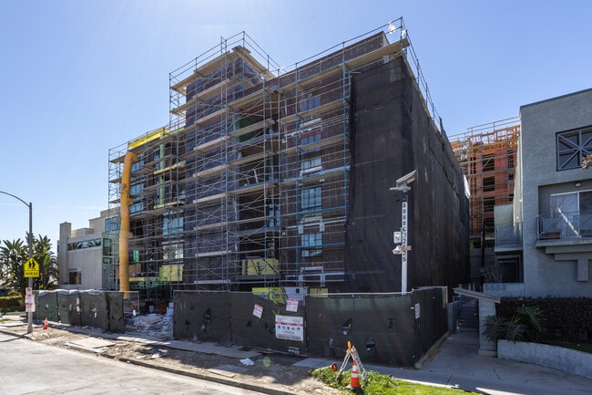 3671 Keystone Ave in Los Angeles, CA - Foto de edificio - Building Photo