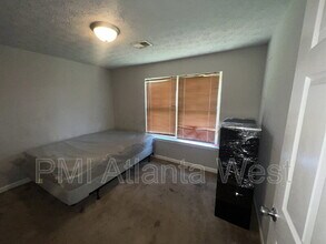 4203 Fairington Club Dr in Stonecrest, GA - Building Photo - Building Photo
