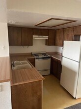 3830 Desert Marina Dr in Laughlin, NV - Building Photo - Building Photo