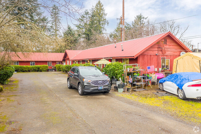 13515 SE McLoughlin Blvd in Milwaukie, OR - Building Photo - Building Photo