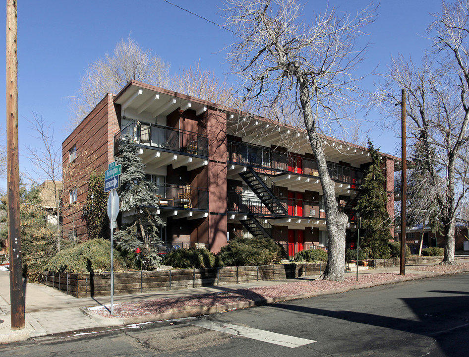 Starlite Apartments in Denver, CO - Building Photo