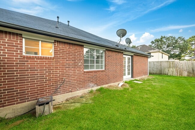 property at 22719 Old Church Ln
