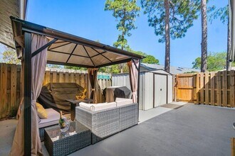 1106 Hyacinth Pl in Wellington, FL - Building Photo - Building Photo