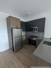 199 Gardner St in Boston, MA - Foto de edificio - Building Photo