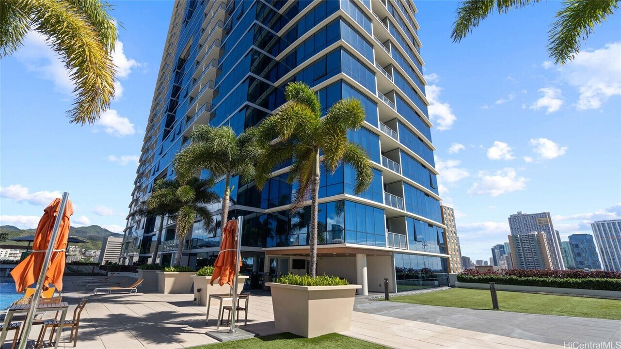 555 South St, Unit 3709 in Honolulu, HI - Building Photo