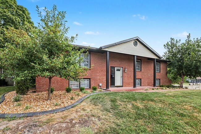 property at 9603 Knox Dr