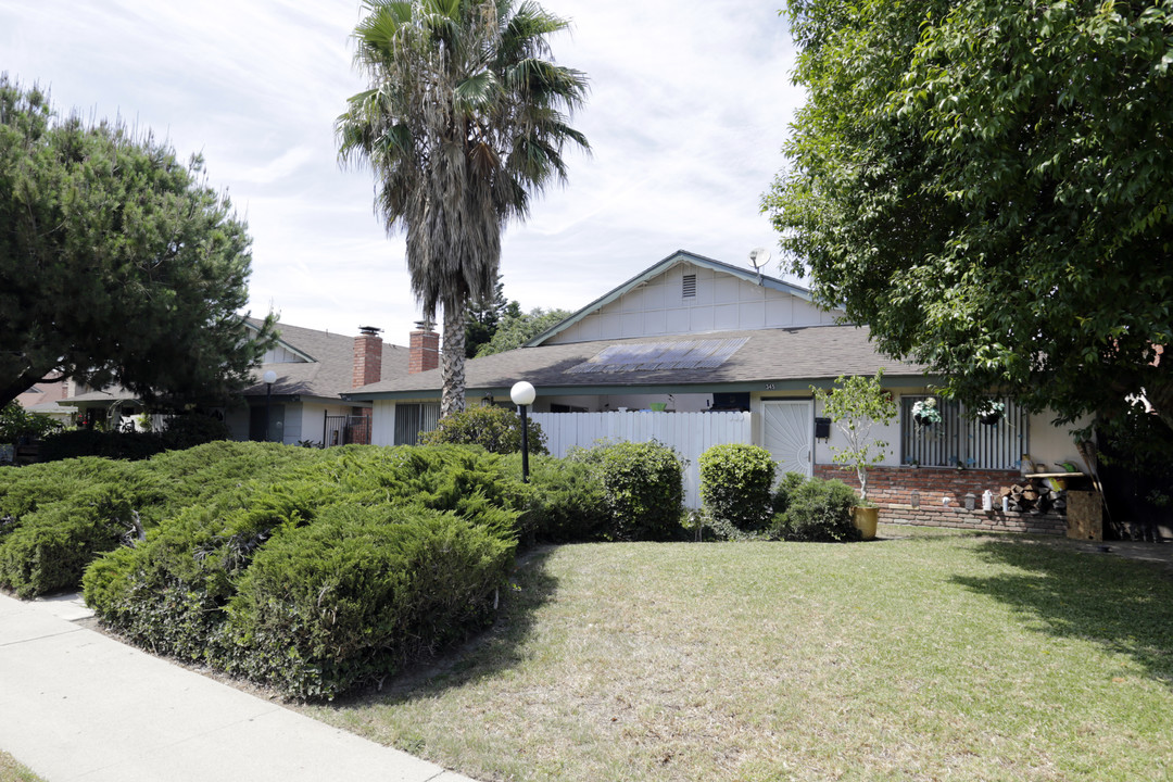Tustinwood Apartments in Tustin, CA - Foto de edificio
