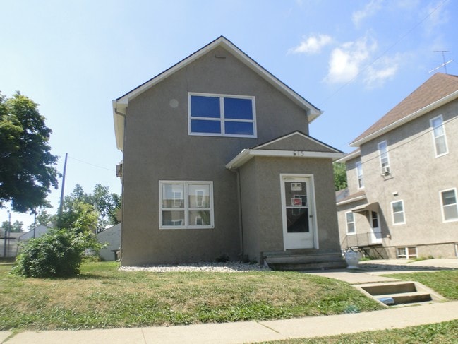 619 W 12th St in Sioux Falls, SD - Foto de edificio - Building Photo