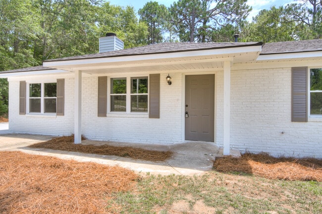4312 Windsor Spring Rd in Hephzibah, GA - Building Photo - Building Photo